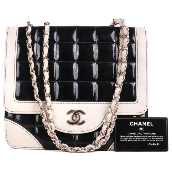 CHANEL Handbags - Authentic CHANEL CC Lambskin Patent Chocolate Bar Flap Bag Chain Beige Black